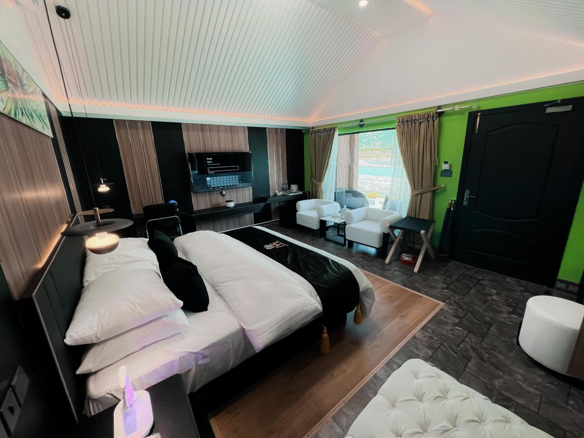 Iyi Luxury Inn Swat Saidu Sharif Ngoại thất bức ảnh