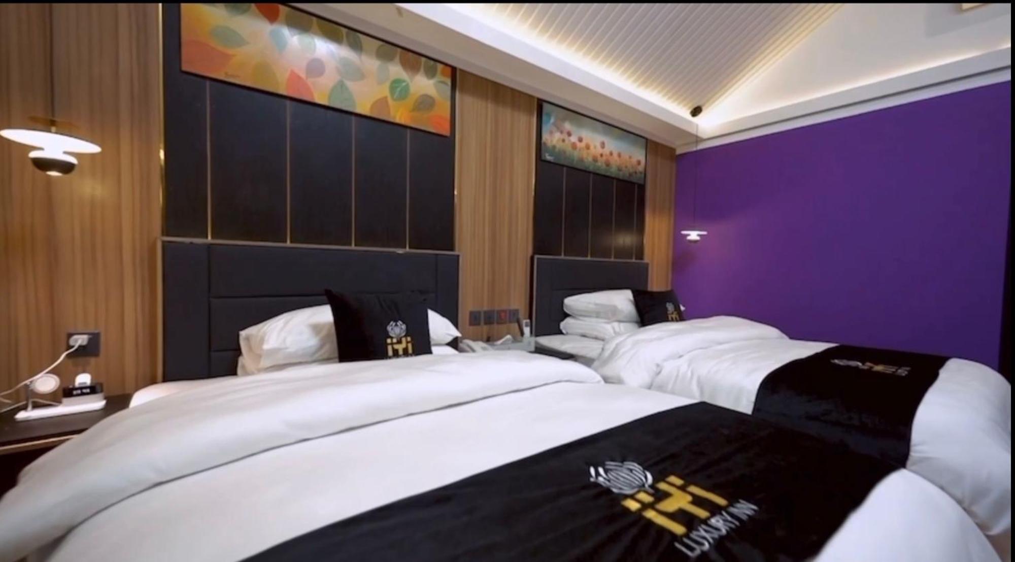 Iyi Luxury Inn Swat Saidu Sharif Ngoại thất bức ảnh