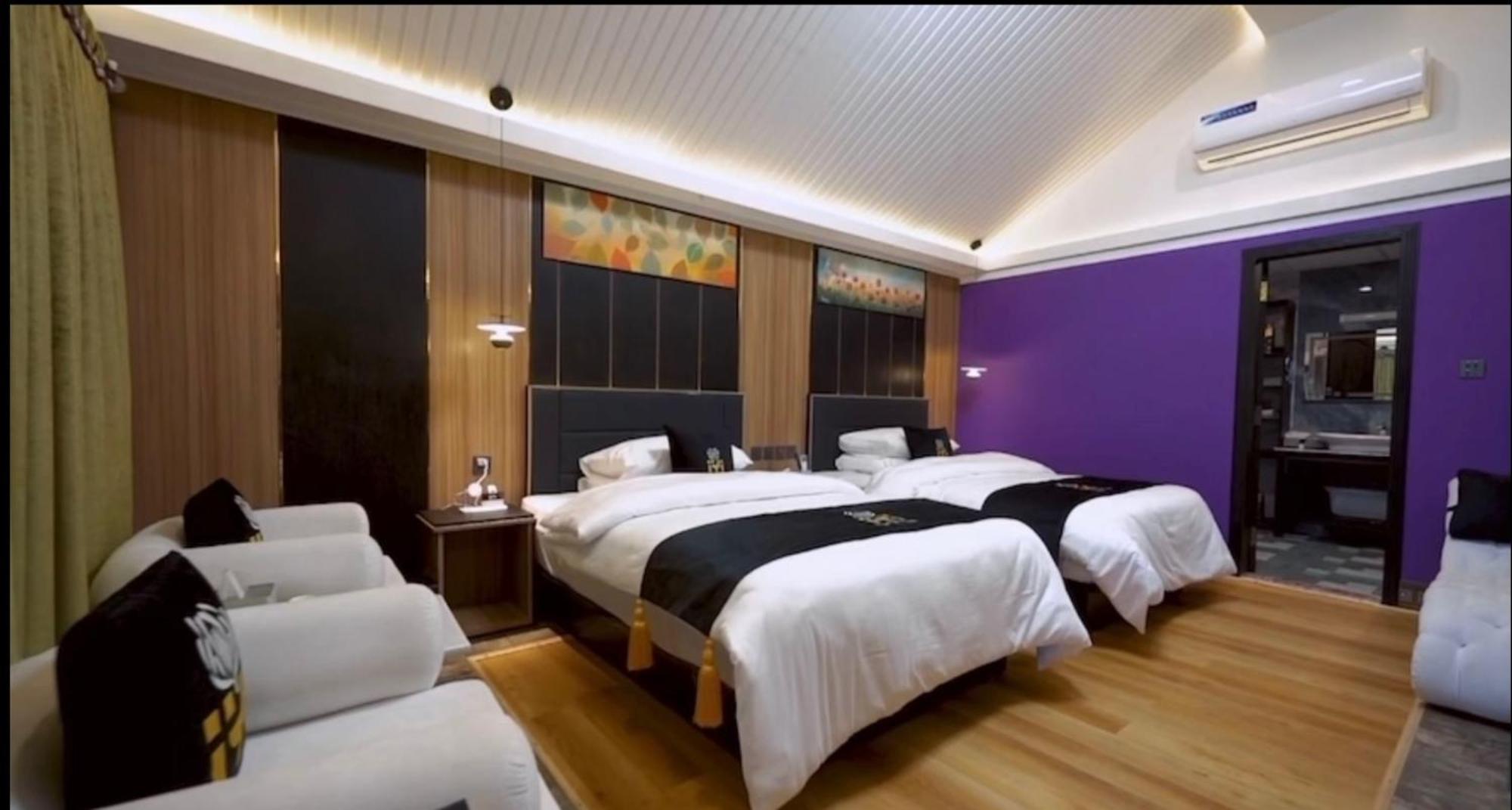 Iyi Luxury Inn Swat Saidu Sharif Ngoại thất bức ảnh