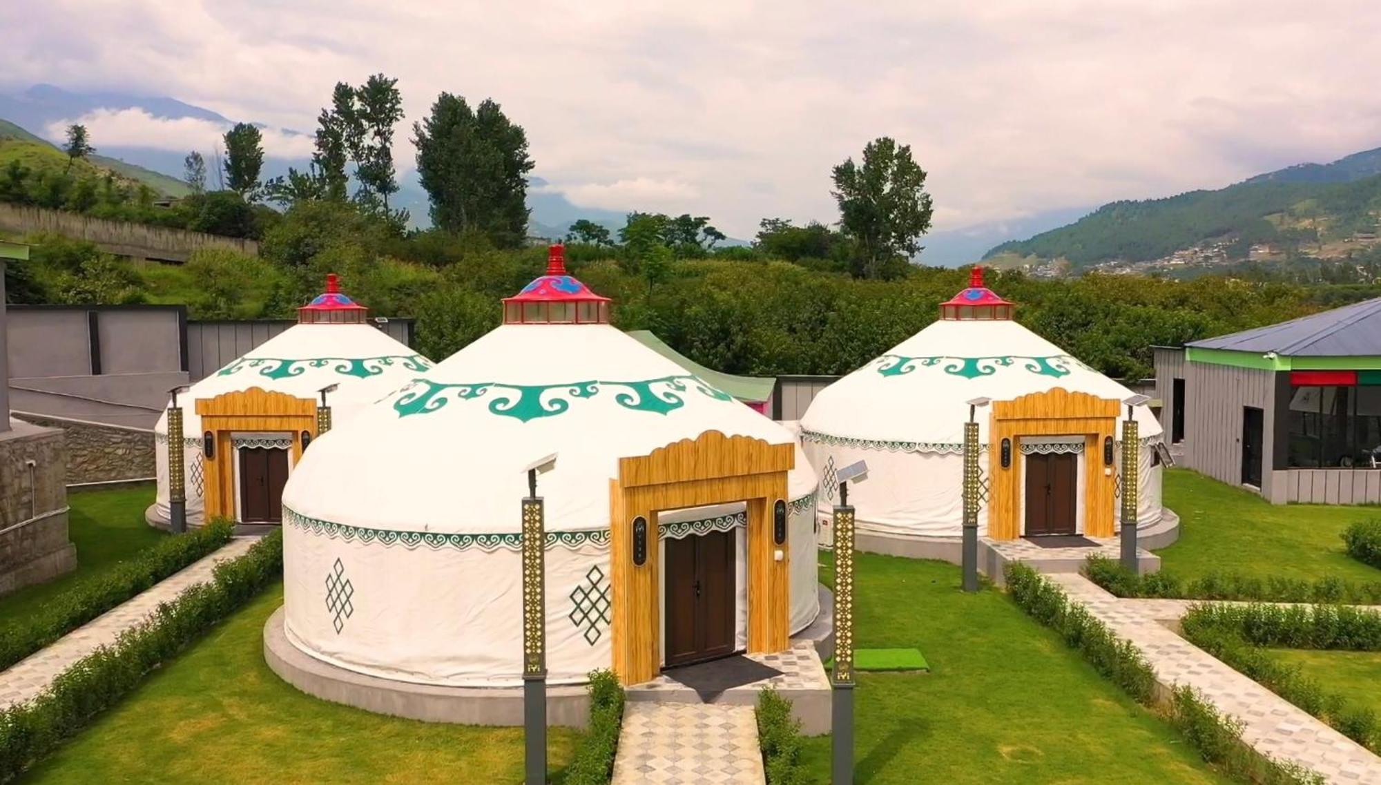 Iyi Luxury Inn Swat Saidu Sharif Ngoại thất bức ảnh